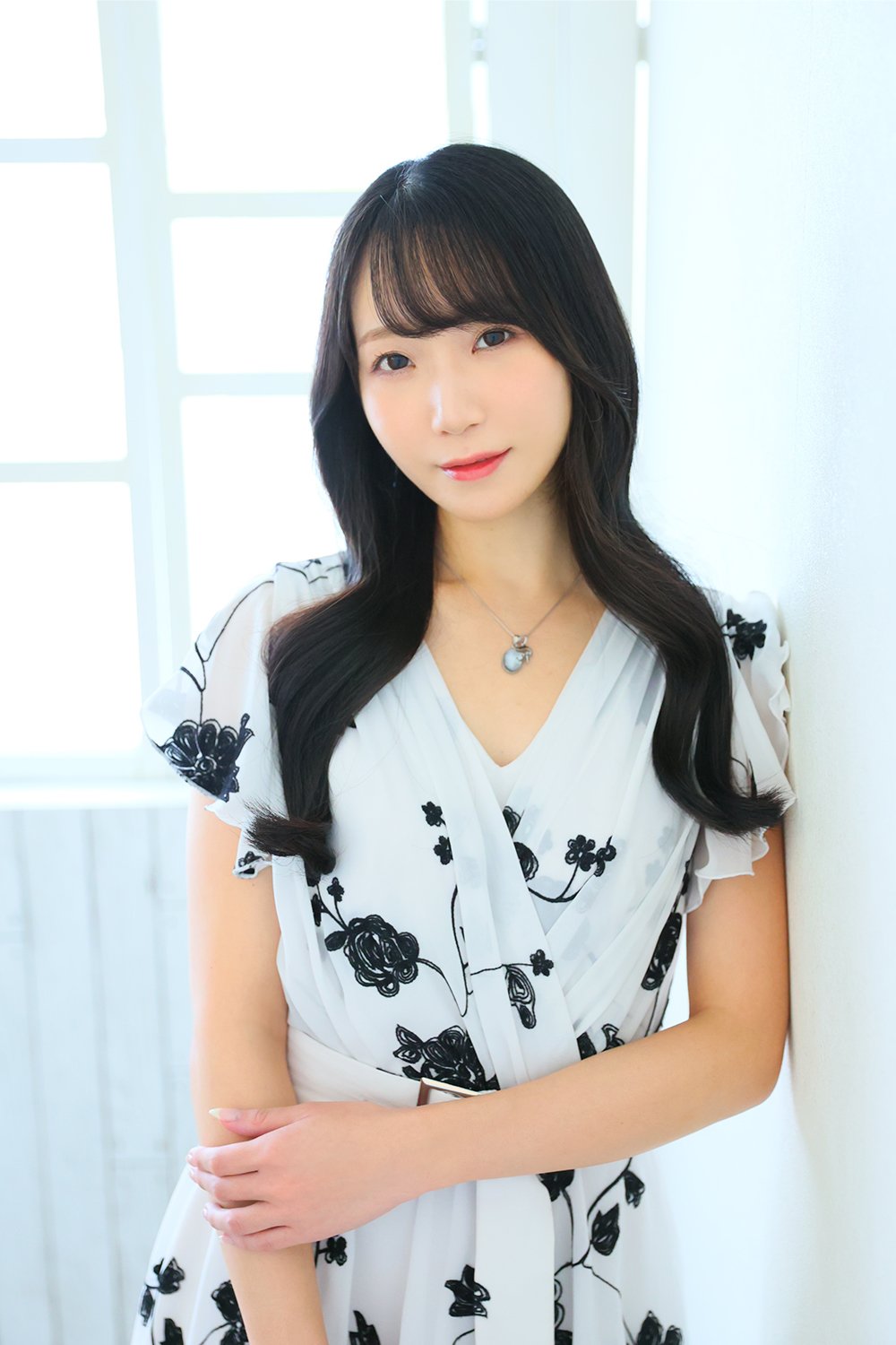 君佳 詩織: